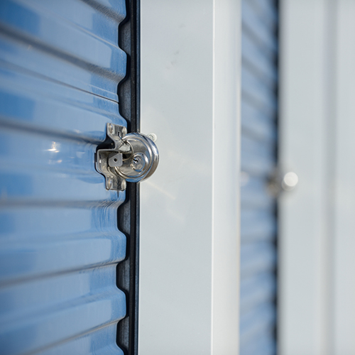 Storage Wars - Blue locker